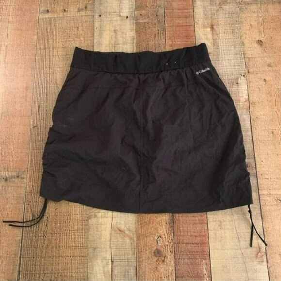 Columbia women's size medium Black skort skirt with under shorts with side ties - Picture 6 of 8